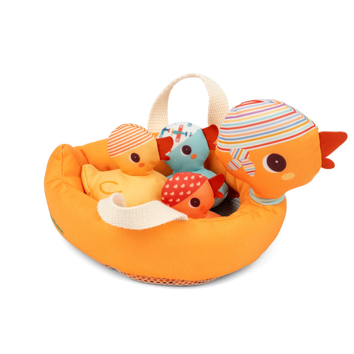 Mommy Duck and her Magnetic Ducklings