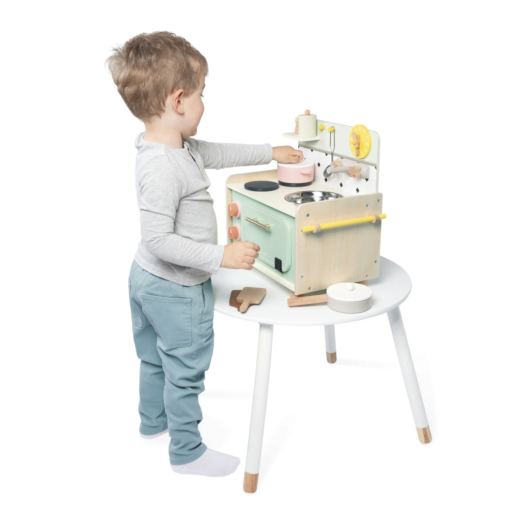 Shiny Grandma Small Wooden Kitchen