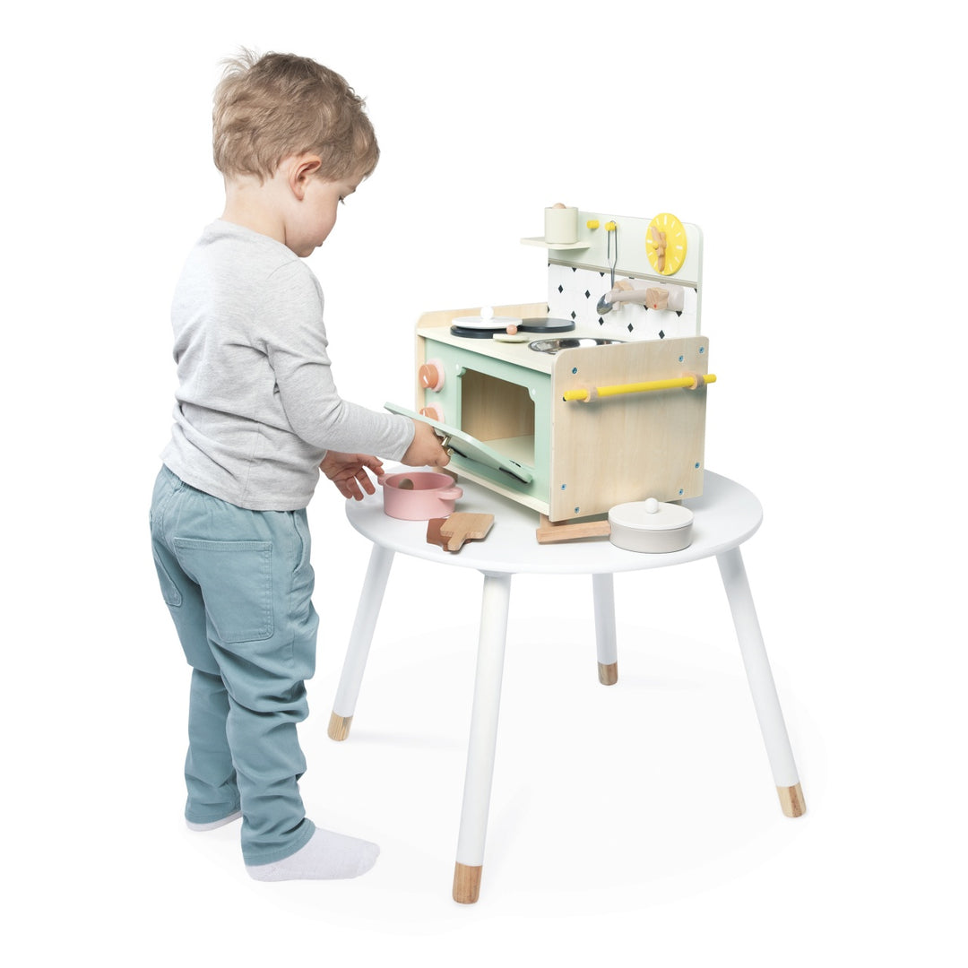 Shiny Grandma Small Wooden Kitchen